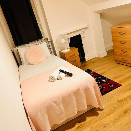 Victorian Woods Bnb Ilford Luaran gambar