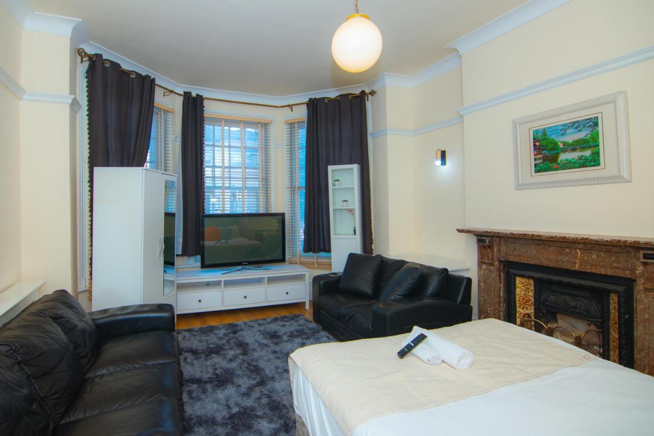 Victorian Woods Bnb Ilford Luaran gambar