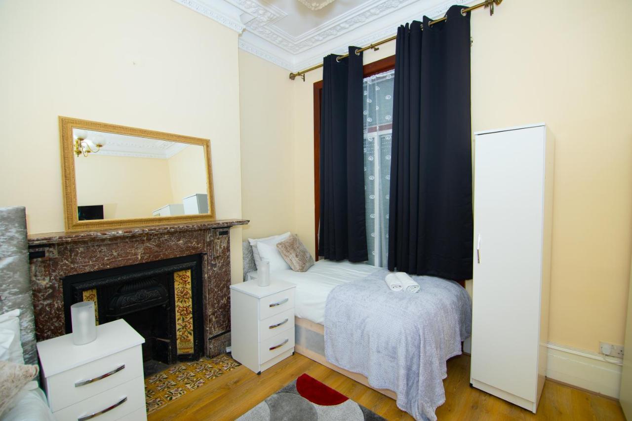 Victorian Woods Bnb Ilford Luaran gambar
