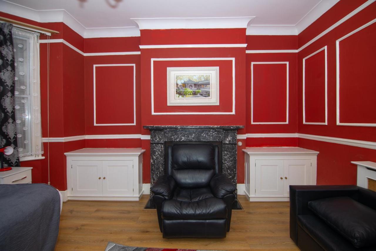 Victorian Woods Bnb Ilford Luaran gambar