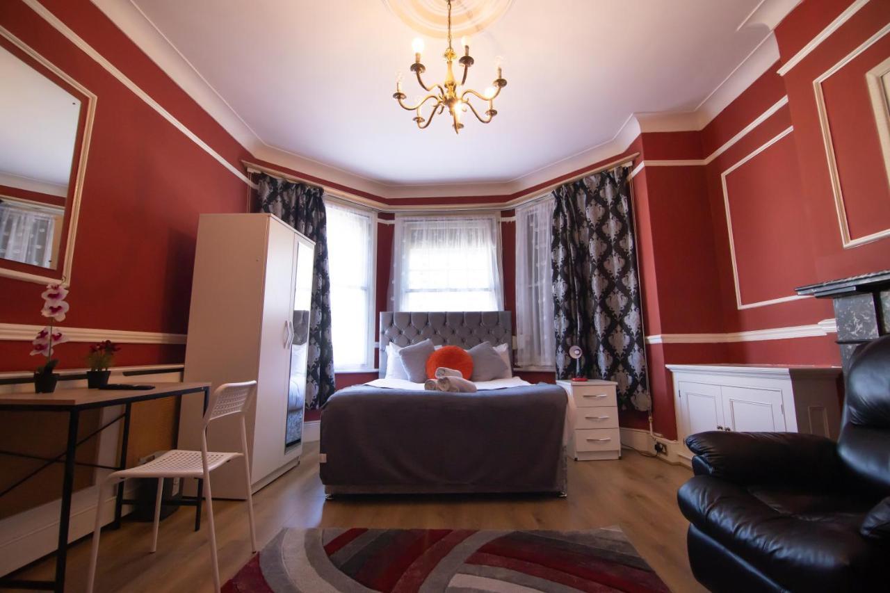 Victorian Woods Bnb Ilford Luaran gambar