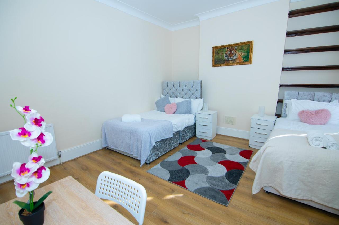 Victorian Woods Bnb Ilford Luaran gambar