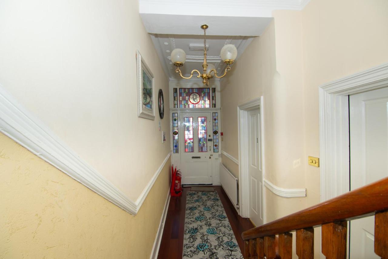 Victorian Woods Bnb Ilford Luaran gambar