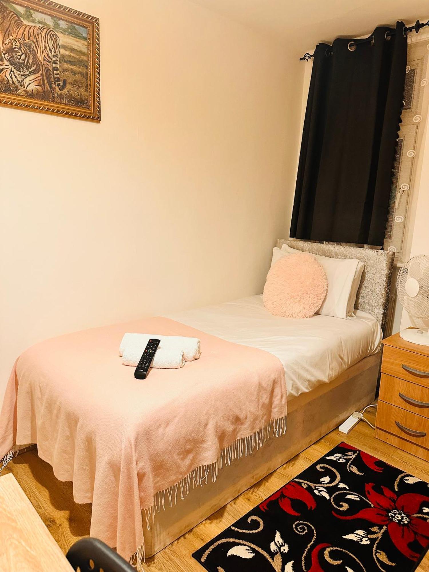 Victorian Woods Bnb Ilford Luaran gambar